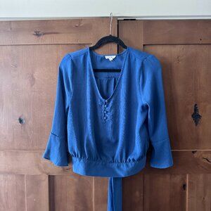 E (hanger) M (by Anthropologie) Blouse w/Tie-detail at waist (small)